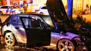Auto in brand gestoken in Glanerbrug