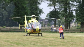 Fietser gewond bij val in Hellendoorn, traumahelikopter opgeroepen