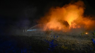 Zeer grote brand natuurgebied het Wierdense Veld, &eacute;&eacute;n hectare in de as gelegd