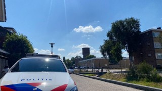 Brandstichting bij geparkeerde auto in Hengelo