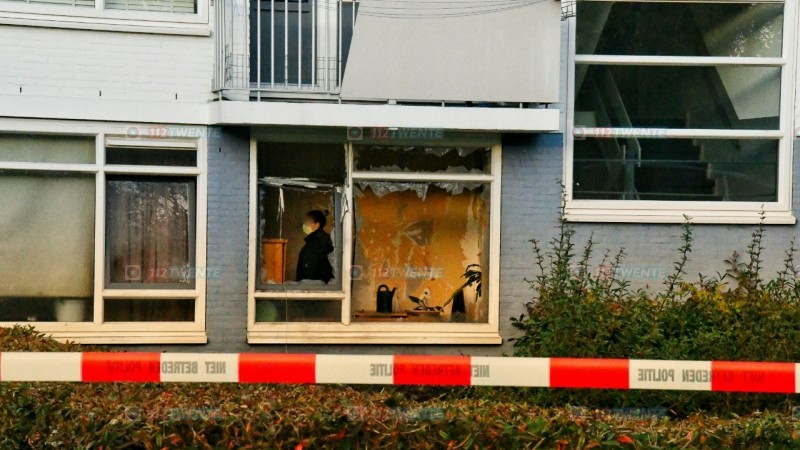 Politie onderzoekt explosie bij woning in Enschede