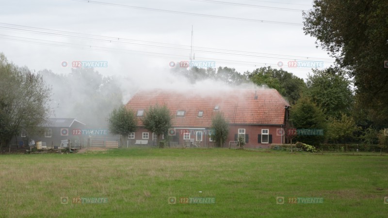 Boerderij loopt schade op bij brand in Markelo
