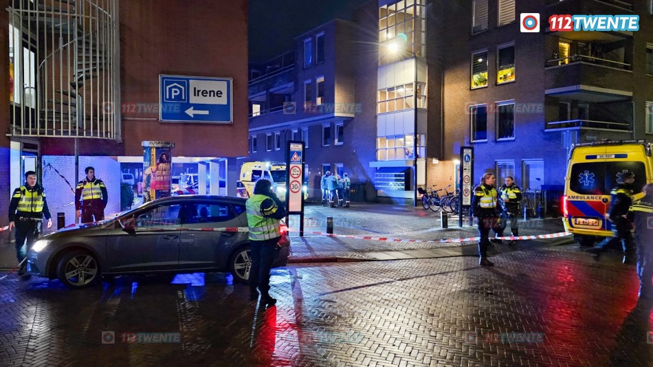 Dode bij ernstig geweldsincident in centrum Enschede