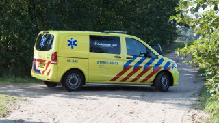Motorcrosser met spoed naar het ziekenhuis na ongeval in Holten