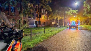 Brandweer blust brandje op balkon in Hengelo