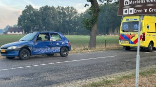 Automobilist gewond bij ongeval in Hellendoorn