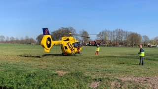 Traumahelikopter opgeroepen voor ernstige aanrijding in Langeveen