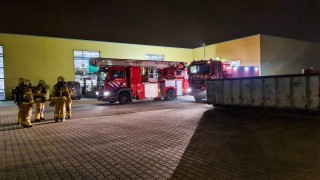 Brandweer rukt uit voor industriebrand in Haaksbergen