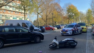 Scooterrijder gewond bij aanrijding in Hengelo