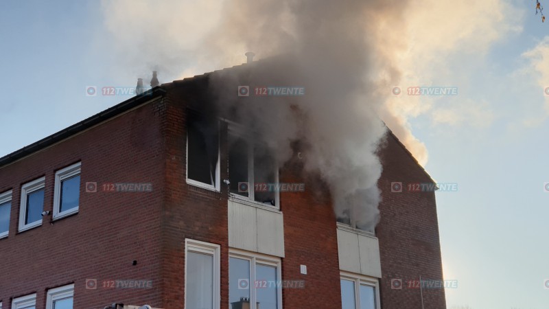 Appartement verwoest door uitslaande brand in Enschede