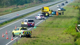 Ongeval op de N18 bij Enschede, rijstrook afgesloten