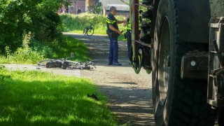 Fietser ernstig gewond bij aanrijding met landbouwvoertuig in Enschede