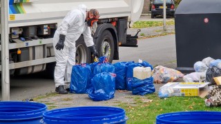 200 liter gedumpt drugsafval aangetroffen in woonwijk Glanerbrug