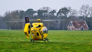 Traumahelikopter opgeroepen na ernstige aanrijding bij Haaksbergen