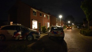 Beroving met vuurwapen in Almelo, twee aanhoudingen in Westerhaar