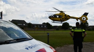 Traumahelikopter opgeroepen na val van ladder in Westerhaar