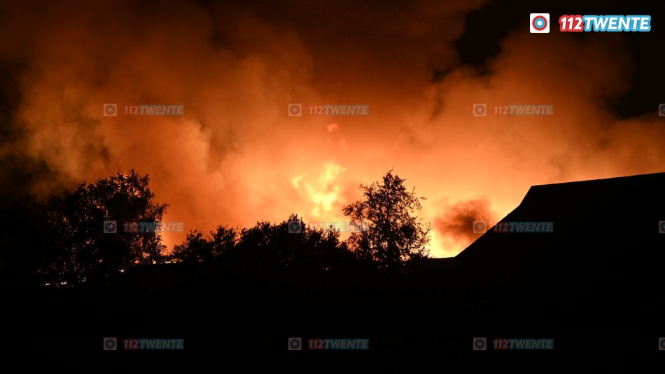 Zeer grote uitslaande brand in Bruinehaar