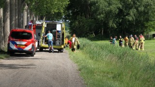 Man raakt met scootmobiel van de weg in Rijssen