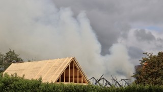 Schuur verwoest door brand in Denekamp