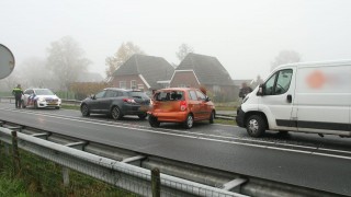 Lange files door aanrijding met drie voertuigen op de N35 bij Wierden