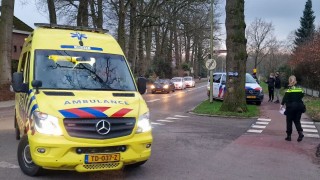 Hardloopster gewond bij aanrijding in Enschede