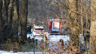 Man (40) overleden bij zagen van boom in Geesteren