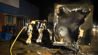 Frituurwagen verwoest door brand in Almelo