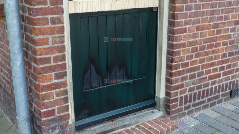 Politie zoekt getuigen brandstichting en vernieling woning Enschede