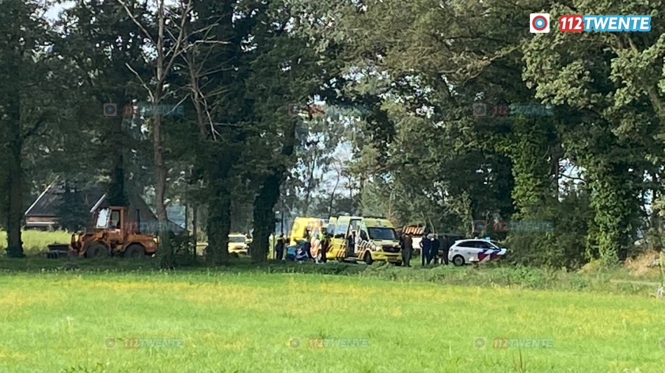 Ernstig ongeval op Lemseloseschoolweg in Weerselo, traumahelikopter ingezet