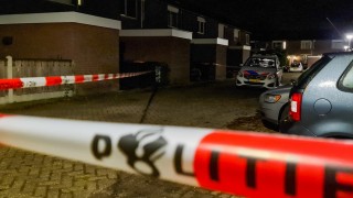 Politie onderzoekt melding schietincident in woonwijk Glanerbrug, &eacute;&eacute;n aanhouding, omgeving afgezet