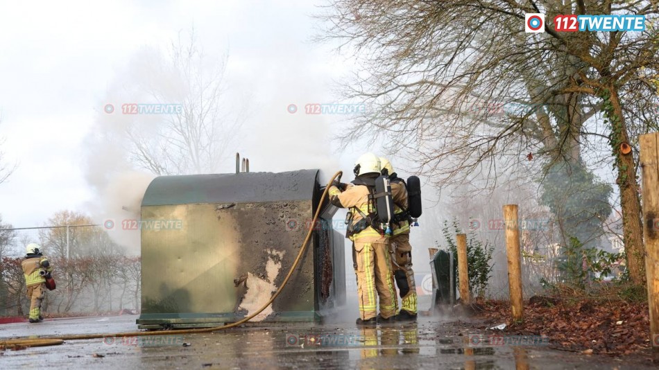 De brandweer bluste een brand in Nijverdal.