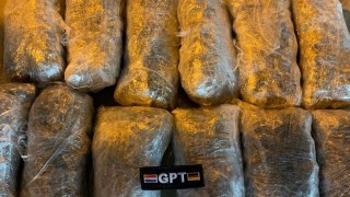 Man met 3 kilo marihuana uit trein gehaald tussen Gronau en Enschede