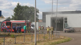 Vijf personen ademen rook in brand in Goor