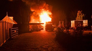 Camper verwoest door brand in Daarlerveen