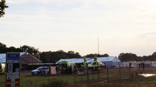 Vrouw ernstig gewond tijdens barbecue in Delden, traumahelikopter ingezet